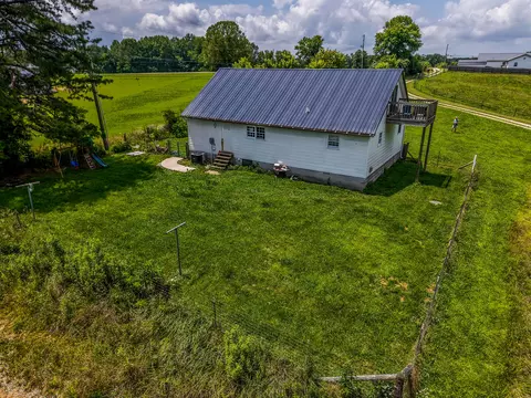 Exterior - 55 Mitchell Ln, Morehead, KY 40351 photo 4 of 4