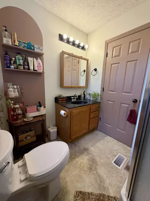 Bath - 55 Mitchell Ln, Morehead, KY 40351 photo 2 of 3