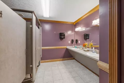 Bath - 400 Clearfork Rd, Morehead, KY 40351 photo 1 of 2
