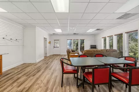 Dining - 400 Clearfork Rd, Morehead, KY 40351 photo 1 of 1