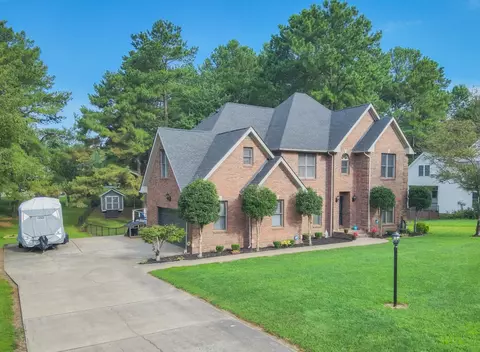 16 Greenwood Pl, Paducah, KY 42003