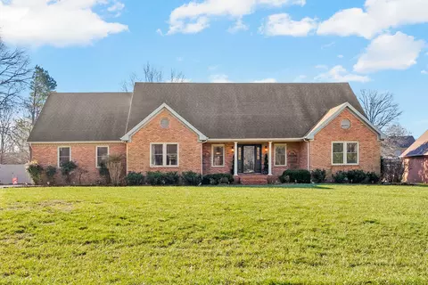 235 Oxford St, Hopkinsville, KY 42240
