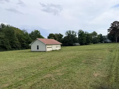 505 5th St, Hazel, KY 42049