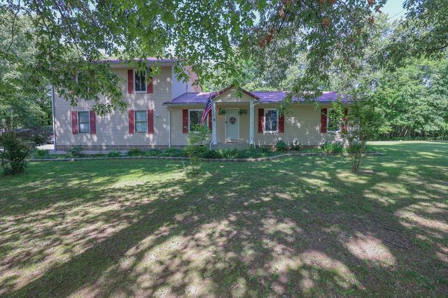 6765 Ivo Wurth Rd, Paducah, KY 42001