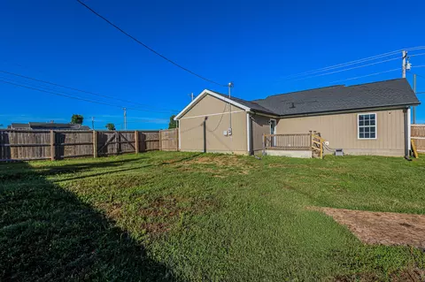 302 N 5th St, Mayfield, KY 42066 photo 4