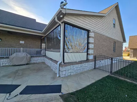 210 Mckenna Dr, Kevil, KY 42053