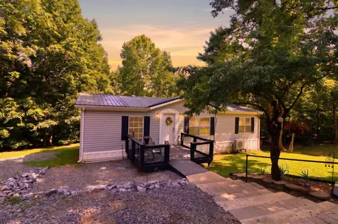 3028 Riley Hollow Rd, Cadiz, KY 42211