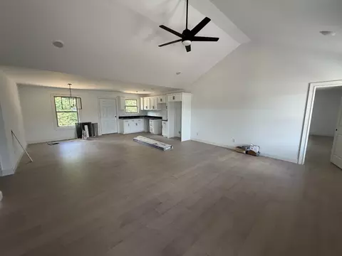 392 Madison Cir, London, KY 40741
