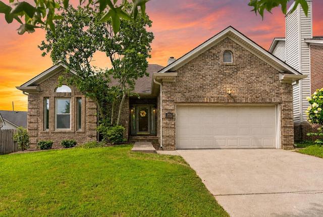 3652 Fair Ridge Dr, Lexington, KY 40509