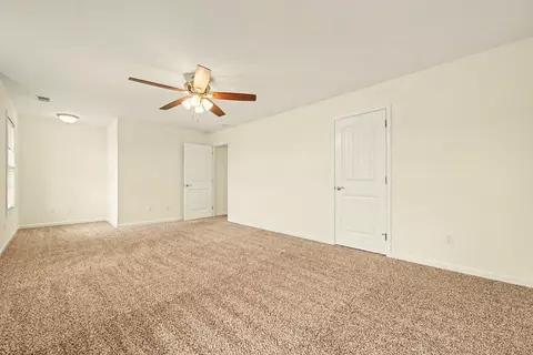 Bedroom - 106 Legacy Dr, Berea, KY 40403 photo 2 of 8