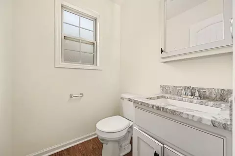 Bath - 106 Legacy Dr, Berea, KY 40403 photo 3 of 3