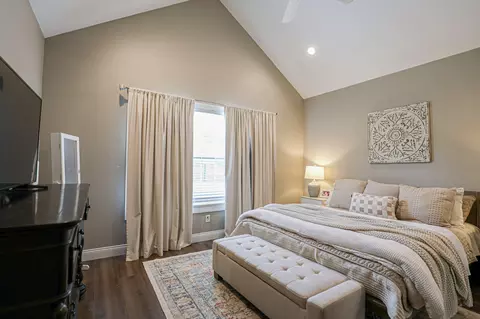 Bedroom - 145 Falling Brook Dr, Paducah, KY 42003 photo 1 of 9