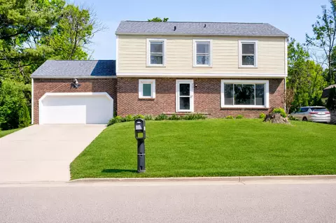 8201 Huntsman Trl, Louisville, KY 40291