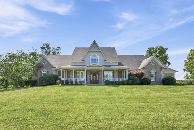 106 Stirling Ln, Versailles, KY 40383