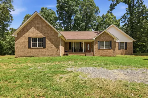 300 Rocky Point Ln, Gilbertsville, KY 42044