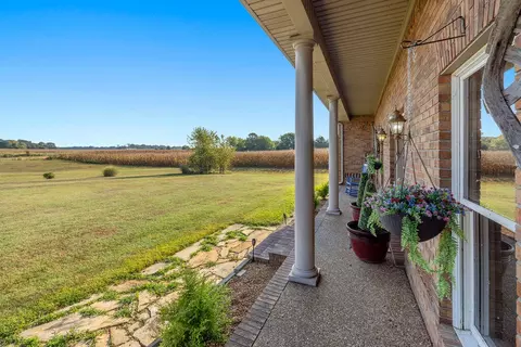 363 Grant Rd, Murray, KY 42071 photo 3