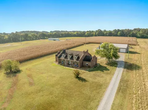 363 Grant Rd, Murray, KY 42071 photo 2