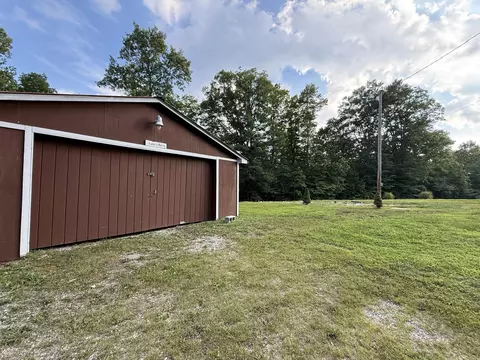 305 Hunters Paradise Rd, Monticello, KY 42633