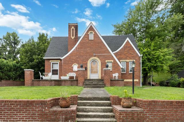 111 House Ave, Manchester, KY 40962
