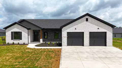 702 Spokane Dr, Richmond, KY 40475