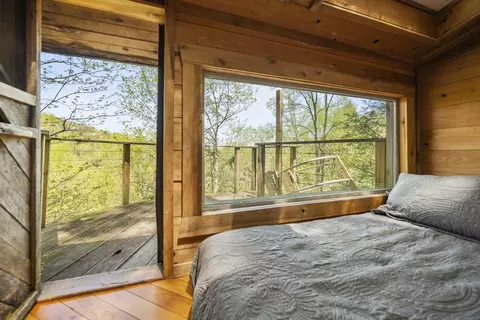 Bedroom - 100 Laurel Ln, Stanton, KY 40380 photo 1 of 2