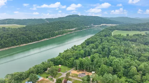 View/Area - 1060 Stone Gate Dr, Burnside, KY 42519 photo 11 of 20