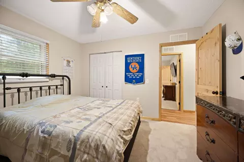 Bedroom - 1060 Stone Gate Dr, Burnside, KY 42519 photo 2 of 6