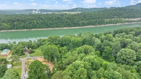 View/Area - 1060 Stone Gate Dr, Burnside, KY 42519 photo 6 of 20