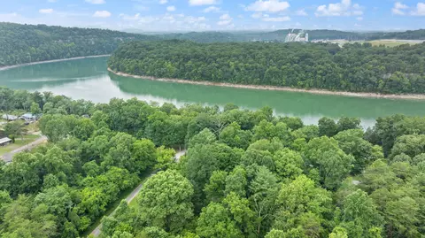 View/Area - 1060 Stone Gate Dr, Burnside, KY 42519 photo 4 of 20
