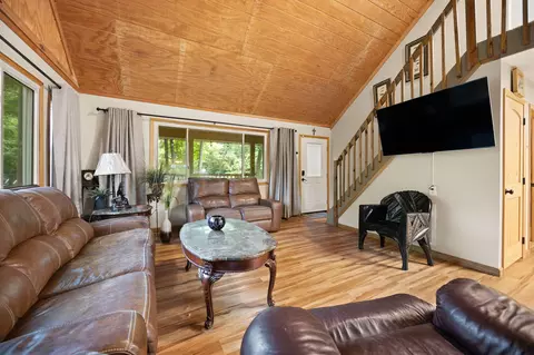 Living - 1060 Stone Gate Dr, Burnside, KY 42519 photo 3 of 4