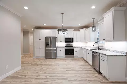Kitchen - 809 Violet Ct, Paducah, KY 42001 photo 1 of 5