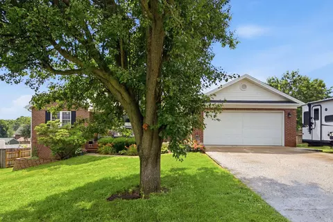 412 Pope Ave, Harrodsburg, KY 40330
