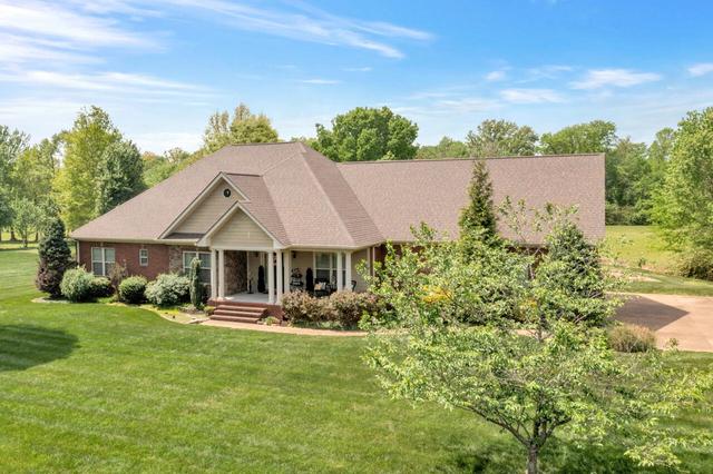 1316 Oak Hill Dr, Murray, KY 42071
