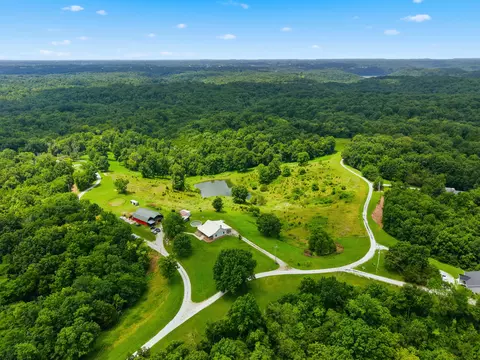1010 Redwing Way, Lawrenceburg, KY 40342