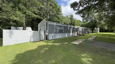 3110 Shelbourne St, Paducah, KY 42003