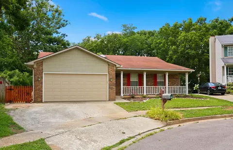 3805 Brookdale Cir, Lexington, KY 40514