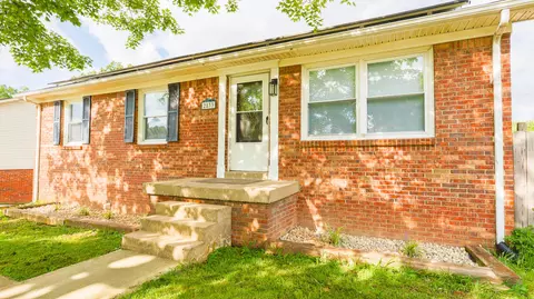 2833 Winter Gdn, Lexington, KY 40517
