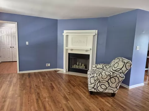 Living - 108 Sheldrake Ct, Georgetown, KY 40324 photo 5 of 5