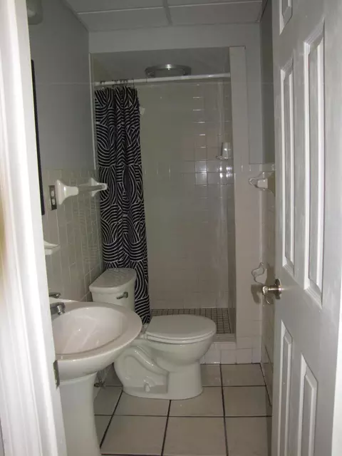 Bath - 108 Sheldrake Ct, Georgetown, KY 40324 photo 8 of 10