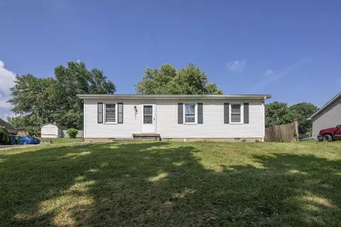 131 Spring Valley Dr, Stanford, KY 40484