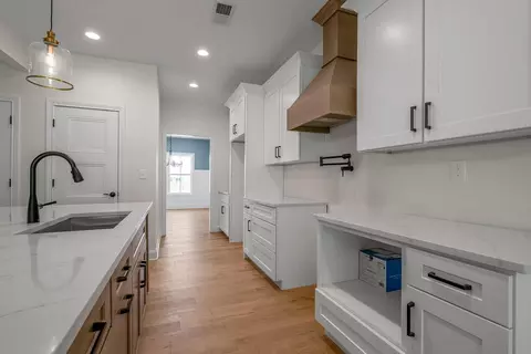 4185 Buttermilk Rd, Lexington, KY 40509
