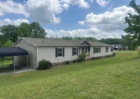 370 Robinson Ln, Greenville, KY 42345