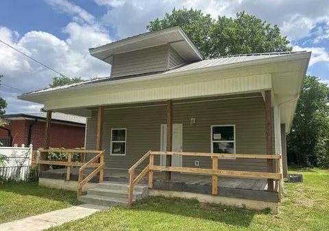 1498 S Clay St, Hopkinsville, KY 42240