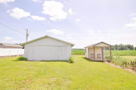 Exterior - 3089 State Route 58 E, Mayfield, KY 42066 photo 11 of 13