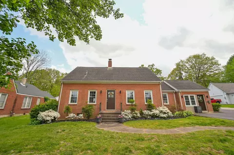 718 Backusburg Rd, Mayfield, KY 42066