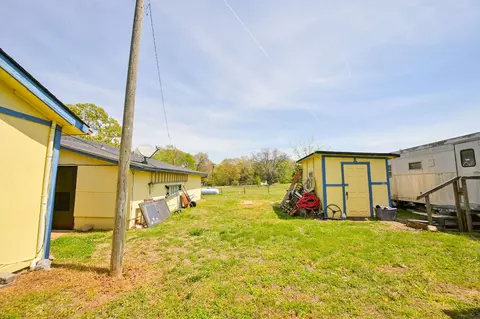 Exterior - 1119 Rowlett Trl, Murray, KY 42071 photo 11 of 12