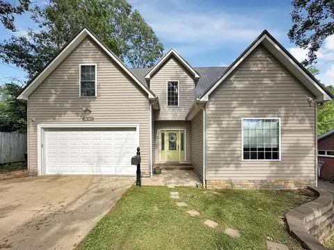 300 N 8th St, Murray, KY 42071