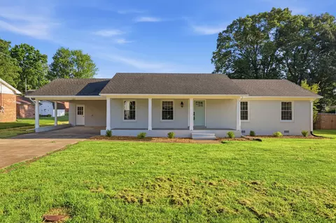 1522 Kirkwood Dr, Murray, KY 42071