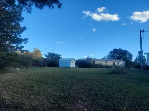 Exterior - 305 Gray Hawk Community Park Rd, Mckee, KY 40447 photo 4 of 4