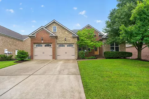 205 Red Oak Way, Nicholasville, KY 40356